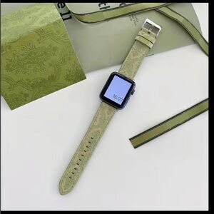 Green Patterned Smartwatch Band